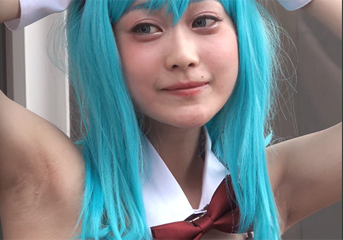 毛穴は目立つけどしっかり脱毛してらっしゃるコスプレイヤー