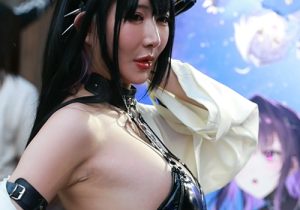 ワキの完成度が高すぎる…『勝利の女神：NIKKE』2.5周年イベントで見つけた極上コスプレイヤー