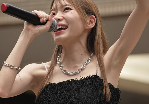 ワキの完成度に惚れる…愛花 from crescentの花がステージで見せた美しすぎる一瞬